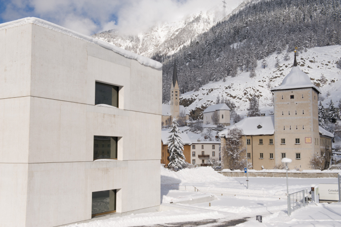 Besucherzentrum Schweizer Nationalpark in Zernez Besucherzentrum Schweizer Nationalpark in Zernez