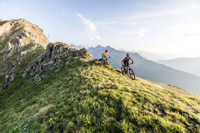 Mountainbiker auf der Jakobshorn Trilogie