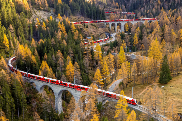 Weltrekord RhB längster Zug im Jahre 2022 (Foto: © Archiv RhB) Weltrekord RhB längster Zug im Jahre 2022