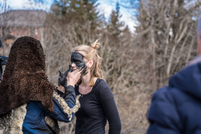 Pschuuri Splügen – Eine ledige Frau wird geschwärzt Pschuuri Splügen – Eine ledige Frau wird geschwärzt