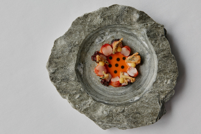 Gourmet Gericht von 7132 Silver auf Steinteller