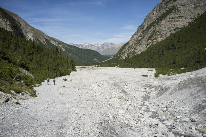 Wandern im Val Plavna (© Flurina Bertschinger) Wandern im Val Plavna (© Flurina Bertschinger)