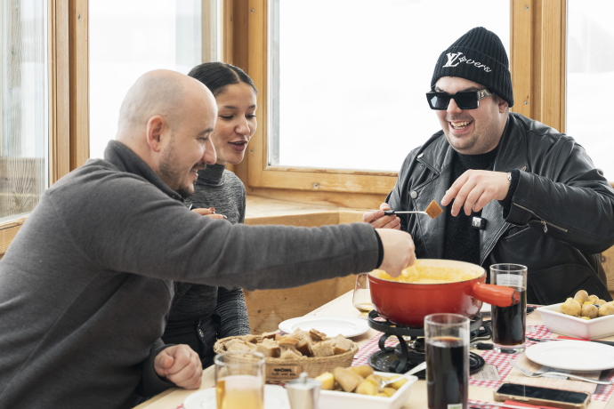 Zwei Fans gewannen ein exklusives Fondue-Essen mit Steve Merson. © GRF, Marco Hartmann 