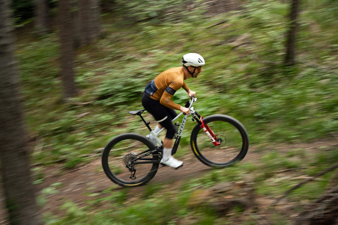 Selbst oft in Graubünden unterwegs: Fairtrail-Botschafter Nino Schurter. © Graubünden Ferien 