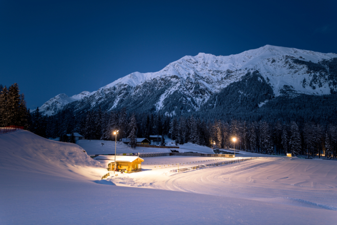 Täglich bis 21.00 Uhr beleuchtet: Die Nachtloipe in Lantsch/Lenz bei der Biathlon Arena Täglich bis 21.00 Uhr beleuchtet: Die Nachtloipe in Lantsch/Lenz bei der Biathlon Arena
