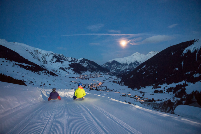 Nachtschlitteln © Disentis Sedrun Tourismus SA 
