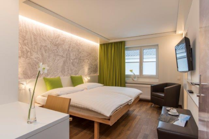 Hotel Weiss Kreuz, Thusis