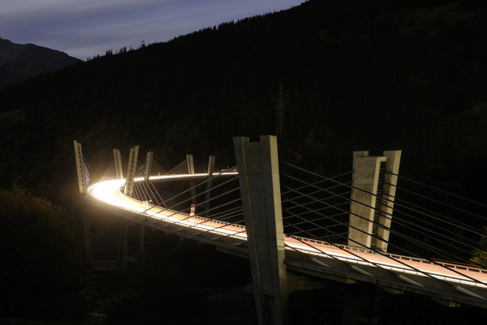 Die Sunnibergbrücke des Churer Ingenieurs Christian Menn bei Klosters (Foto: © Graubünden Ferien) Die Sunnibergbrücke des Churer Ingenieurs Christian Menn bei Klosters