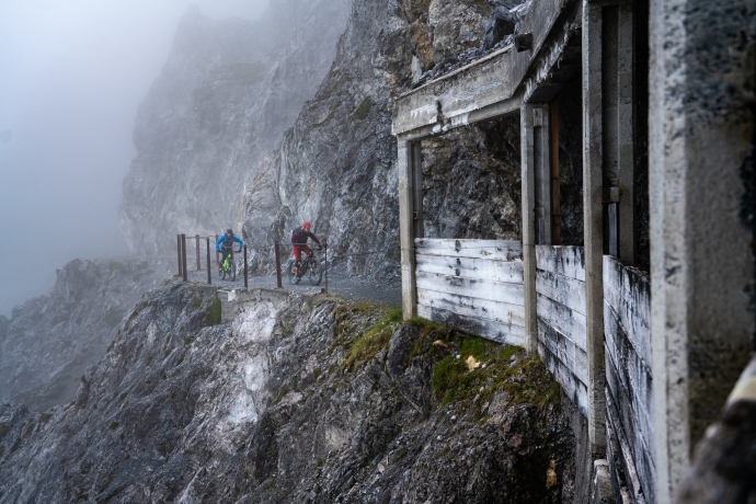 Felsenweg zum Strelapass  Felsenweg zum Strelapass