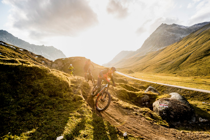 Albula Trail im Engadin (© Markus Gerber / Engadin St. Moritz Tourismus) Albula Trail im Engadin (© Markus Gerber / Engadin St. Moritz Tourismus)