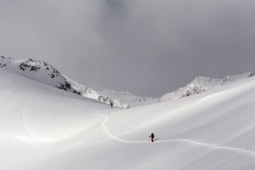 Schneeschuhläufer auf der Via Silenzi (Foto: © Thalia Wünsche, Graubünden Ferien)
