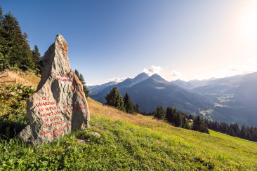 Segantinistein (Foto: © Marco Hartmann, Graubünden Ferien)