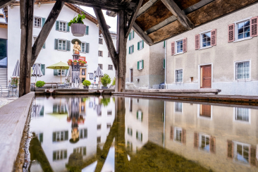 Der grösste Holzbrunnen der Schweiz