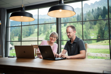 Mitarbeitende bei einer Workation im stettli resort in Churwalden