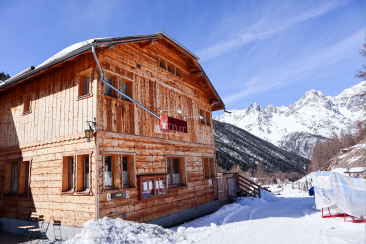 Gasthaus Mayor in S-charl 