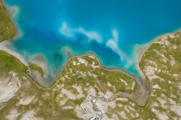 Tiefblaue Lai da Rims auf 2'395m ü. M.